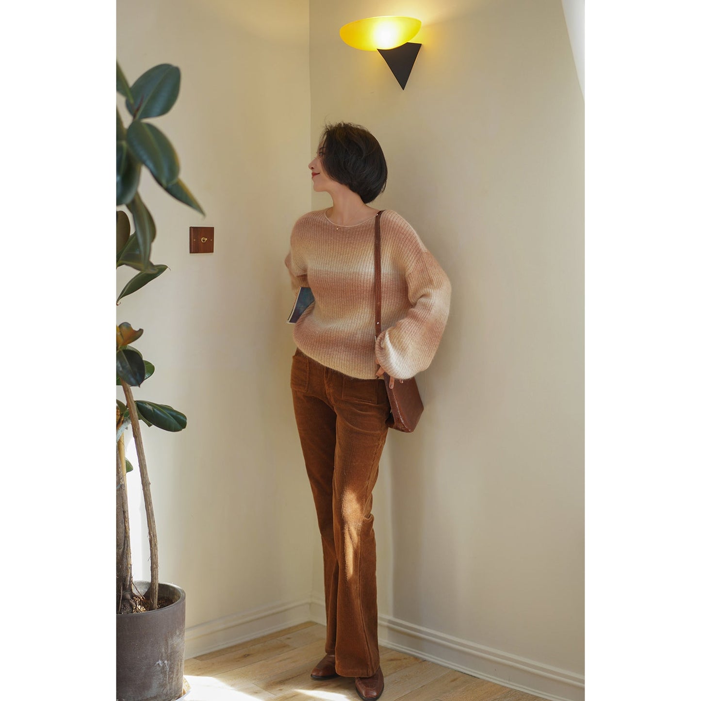 朝焼けの空色モヘアルーズセーター