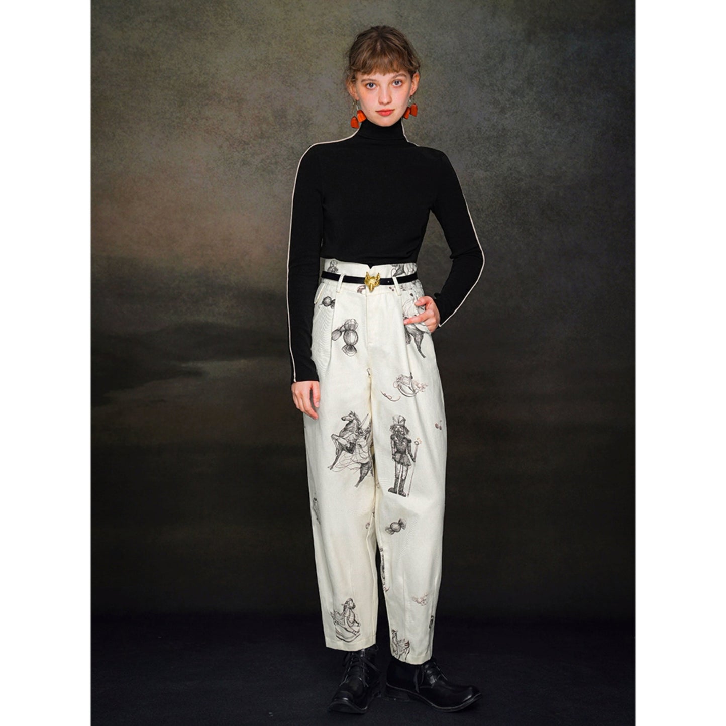 童話少女のタートルネックセーター