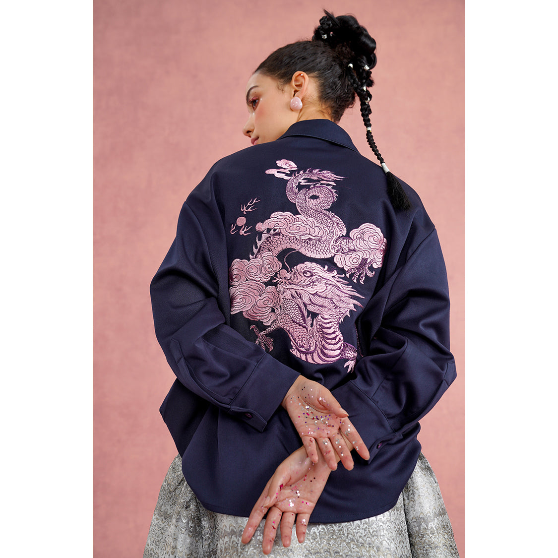 雲龍図と花の刺繍ブラウス