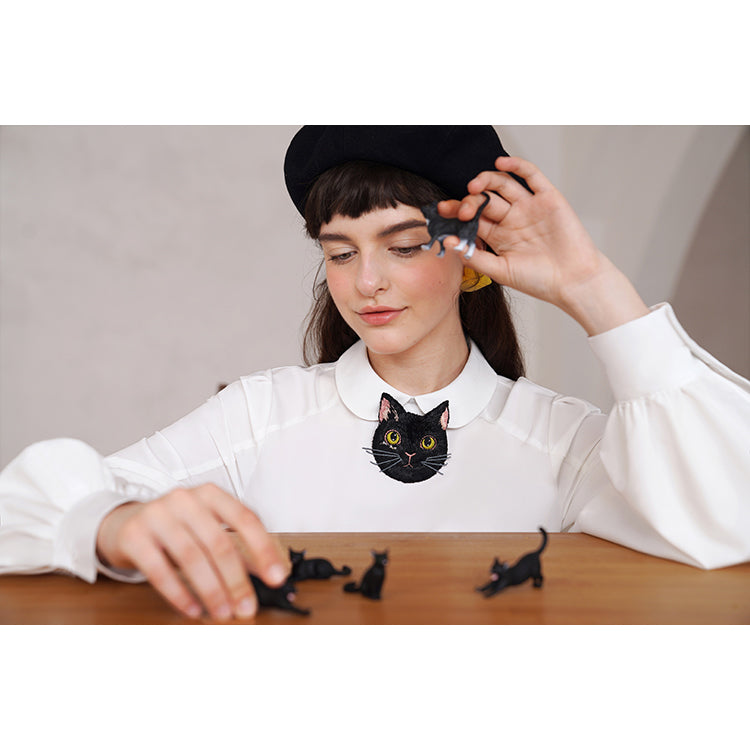 童話少女のホワイトブラウス