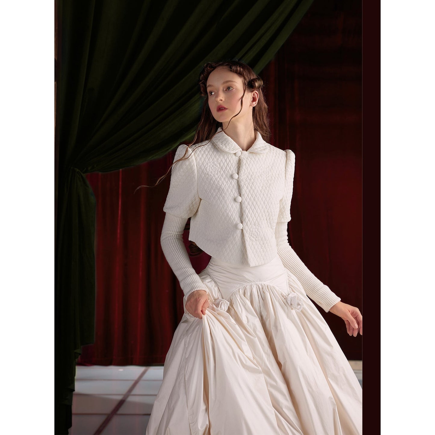 西洋王妃の花柄ドッキングジャケット