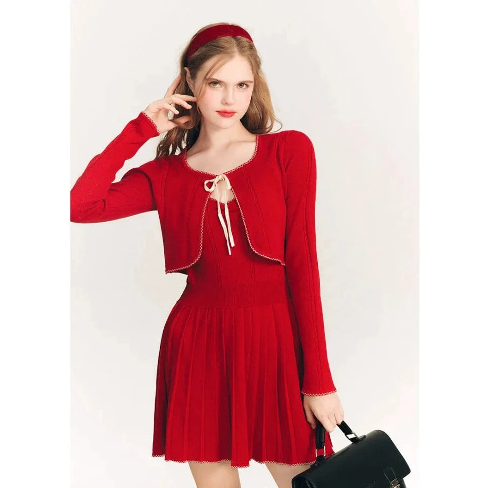 仏蘭西少女のニットカーディガンとストラップワンピース