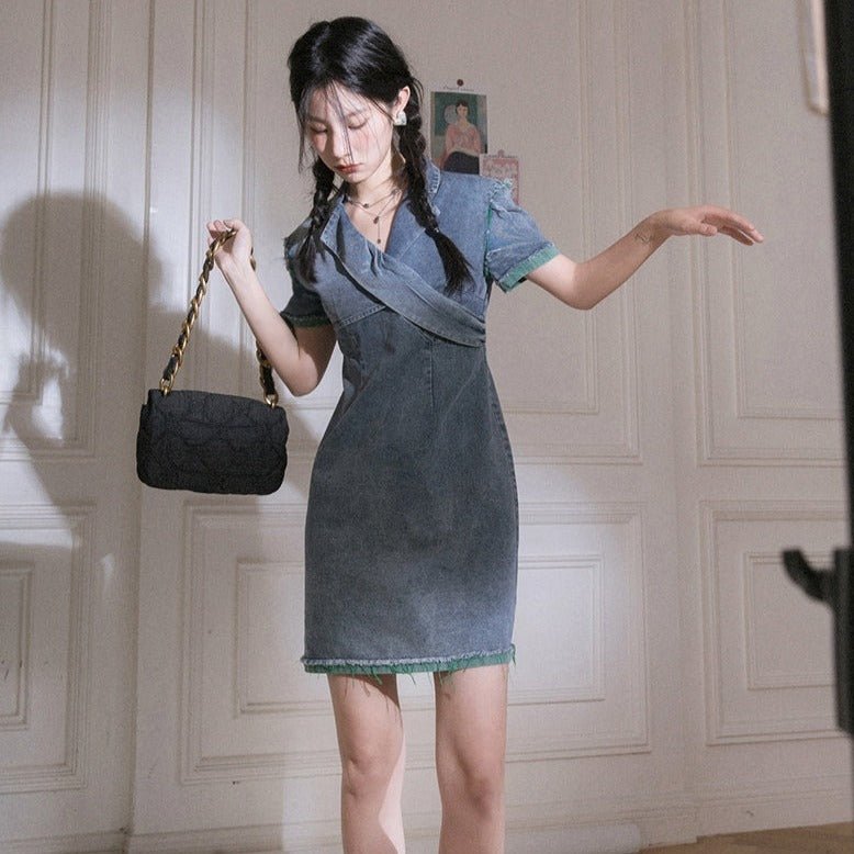 Mermaid blue edge lapel collar contrast denim dress