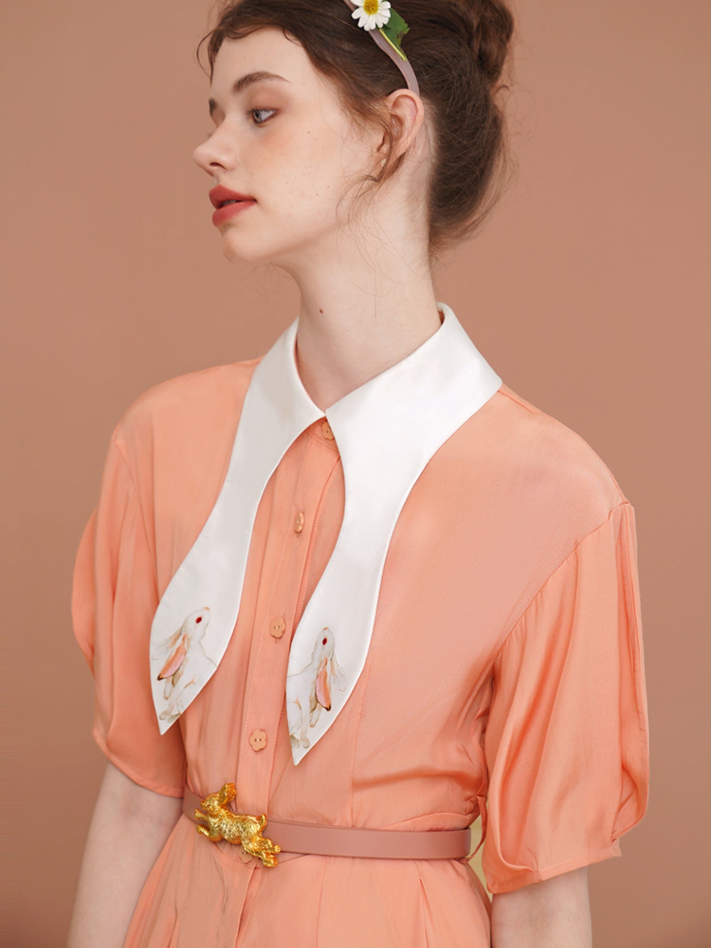 白兎の手描き絵ワンピース