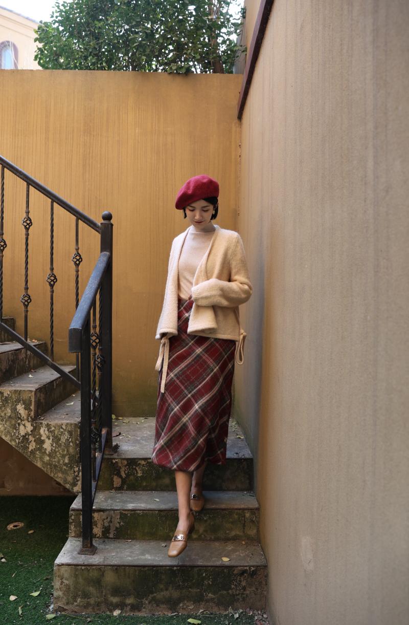 深紅の斜め格子縞レトロスカート