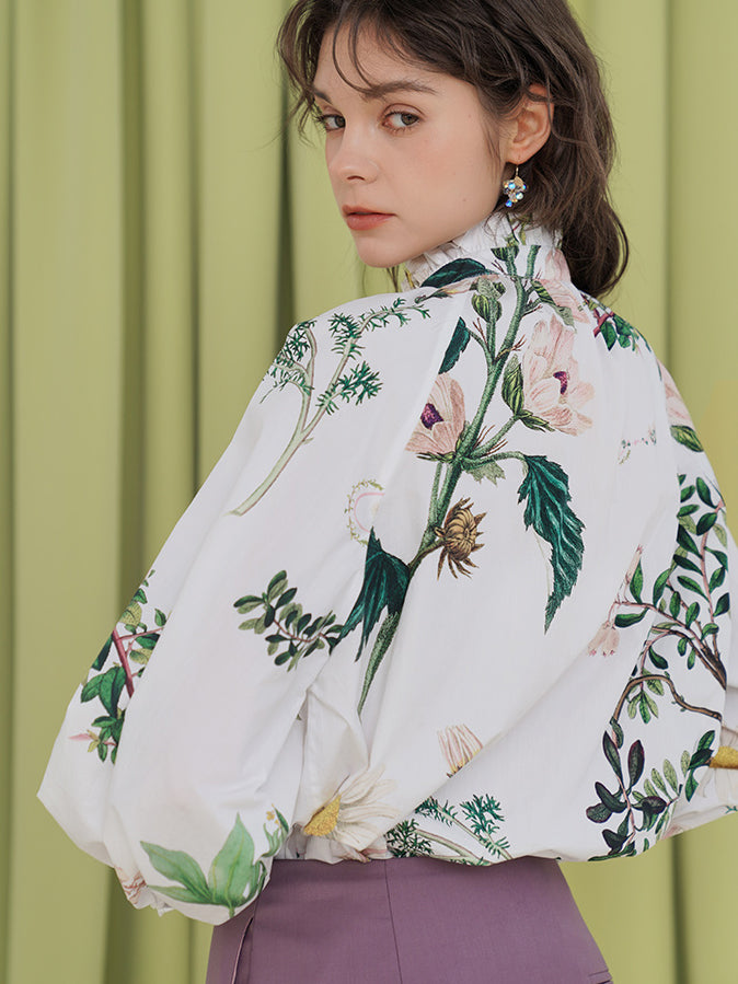 花樹の植物柄ブラウス