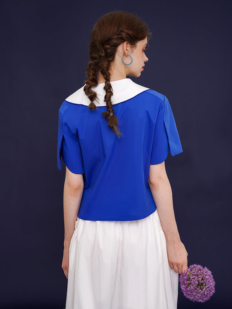 落書き動物の刺繍襟ブラウス