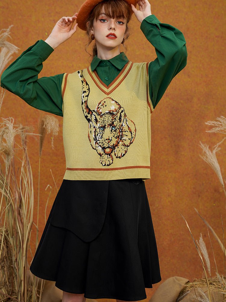 濡れた瞳の豹のニットベスト