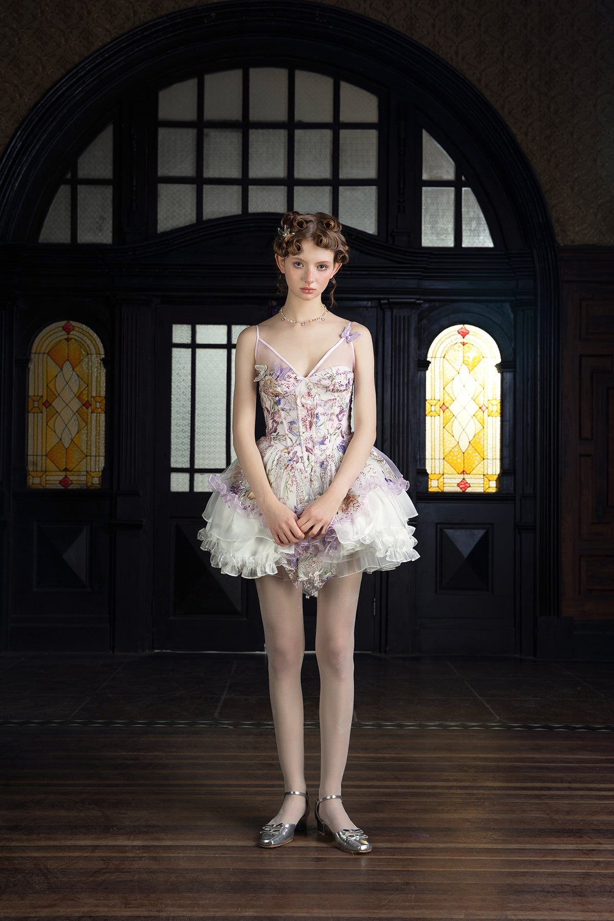 王妃の花草刺繍ストラップワンピースとパニエ