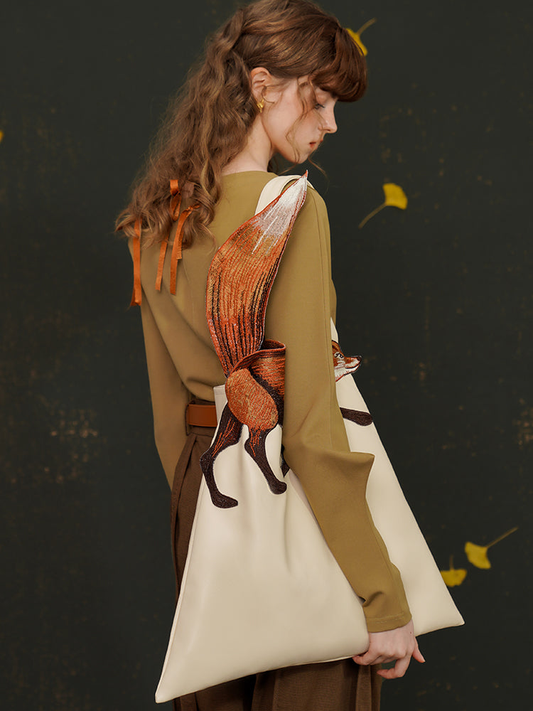 赤狐の刺繍トートバッグ