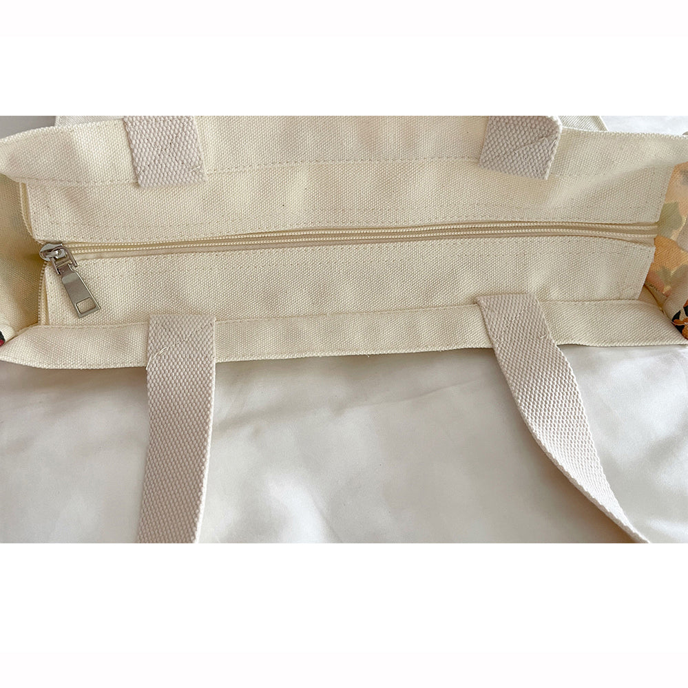 Woman Seated under the Willowsトートバッグ