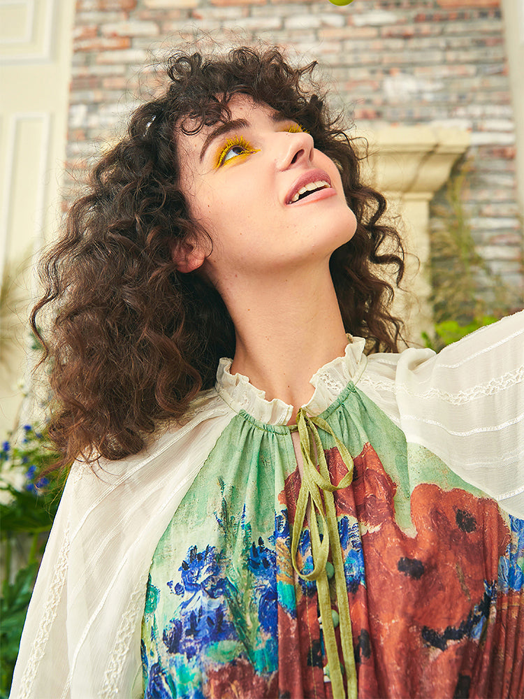 花瓶のデイジーとポピーと花瓶のヤグルマギクとケシのロングワンピース