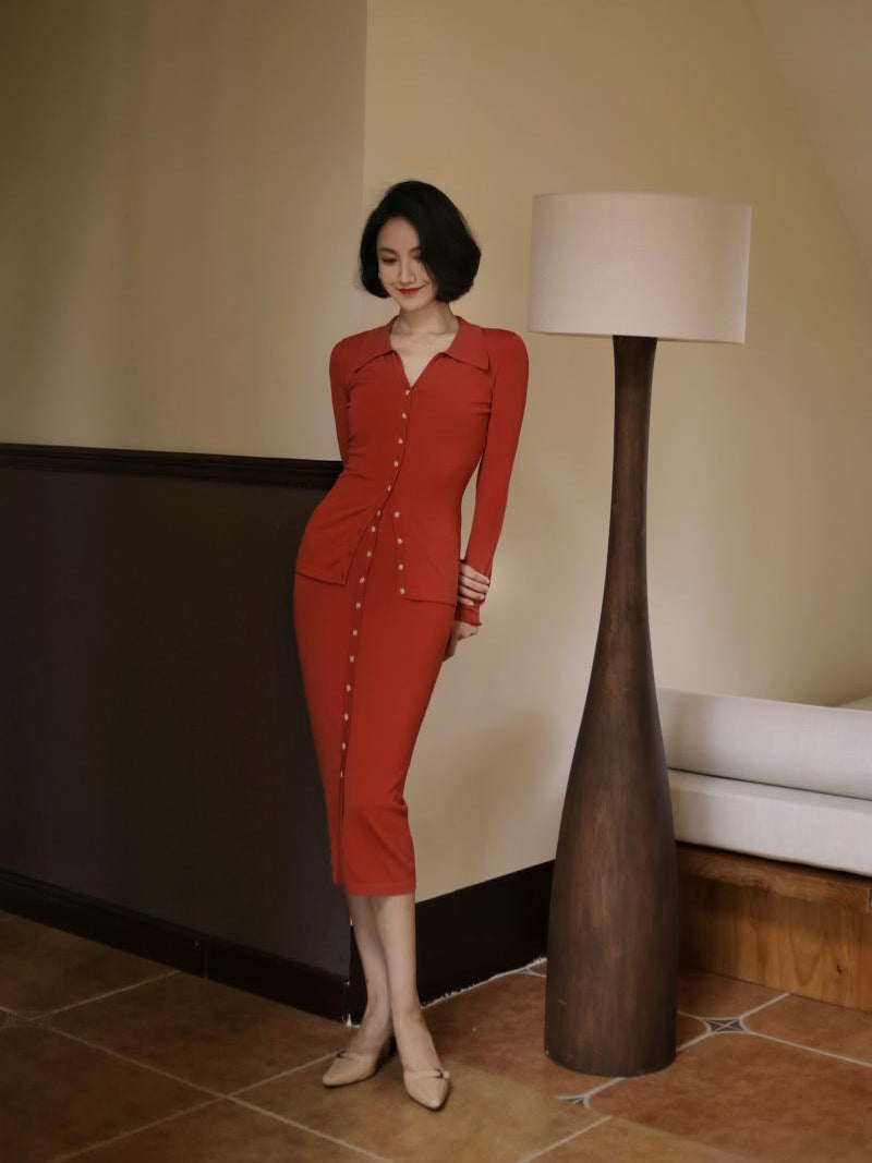 朱赤色の貴婦人スリムニットカーディガンとスリムニットスカート