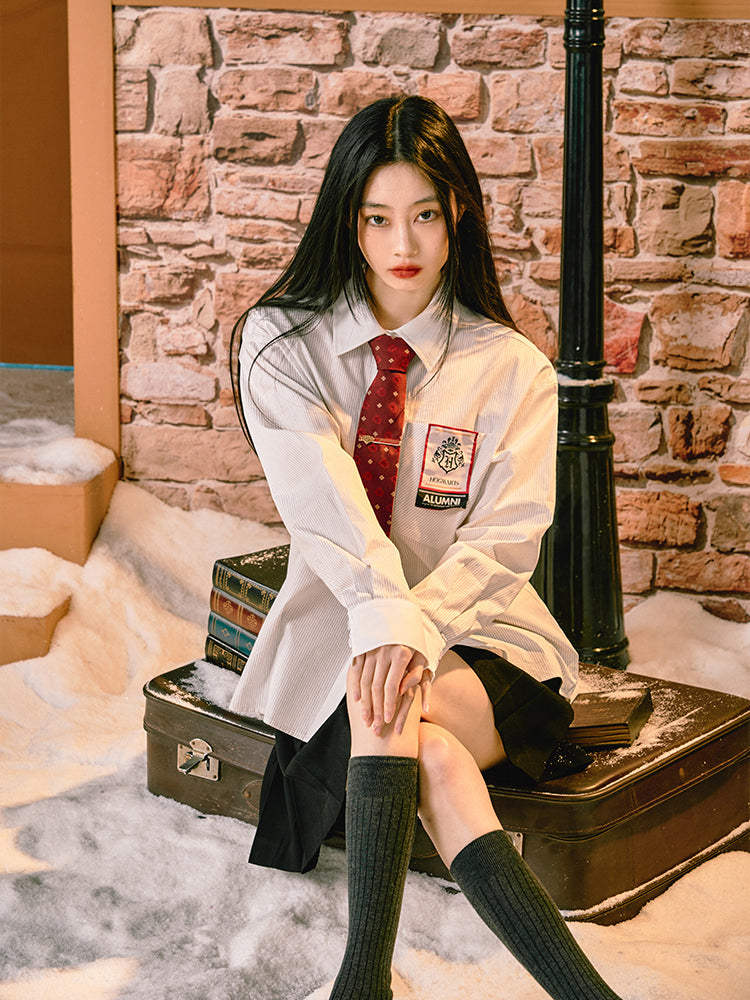 魔法学校の徽章刺繍ストライプシャツ