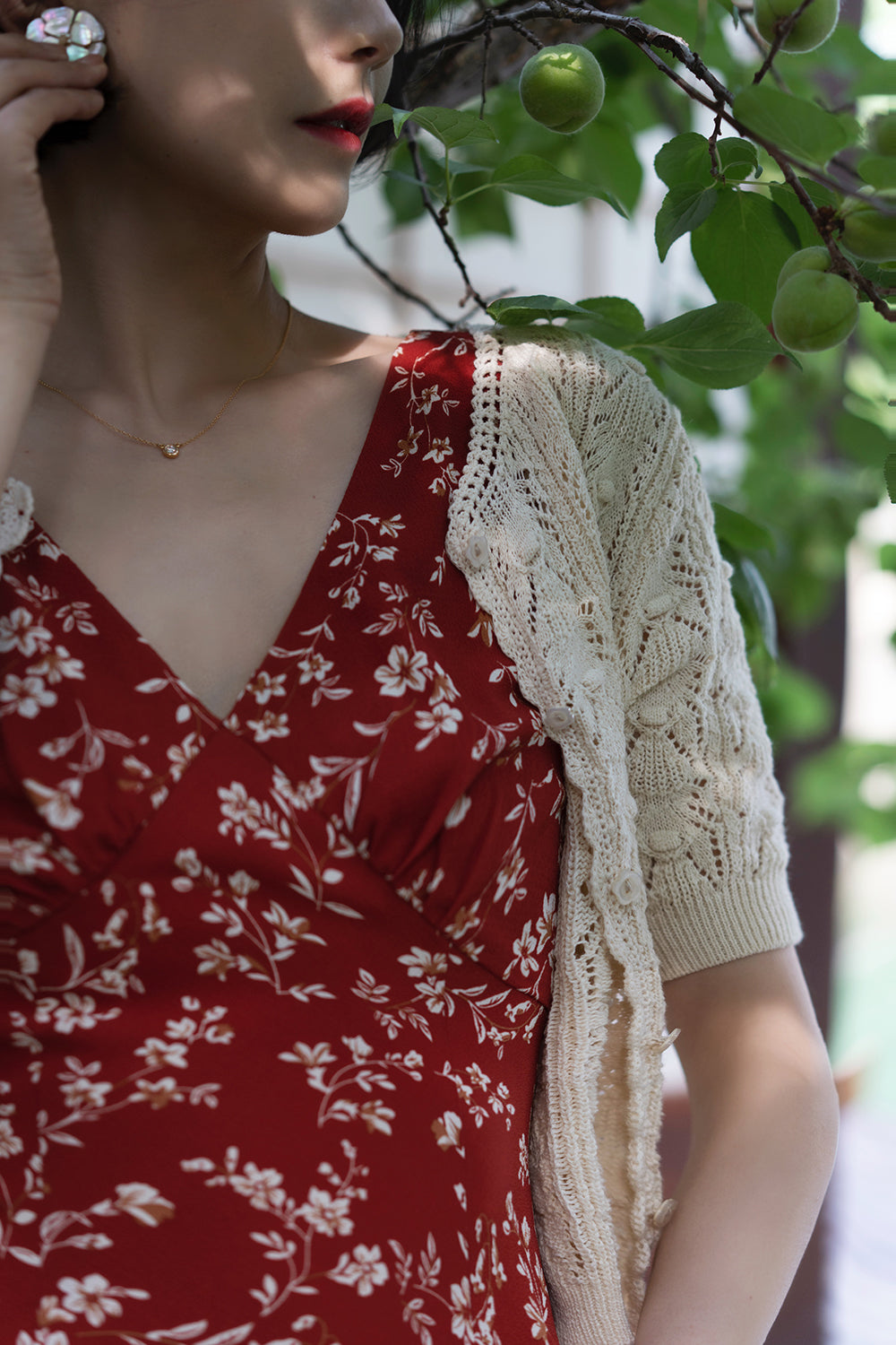 深紅の花模様レトロノースリーブワンピース