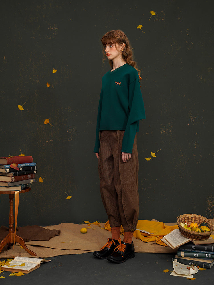 童話少女のセンタープレスクロップドパンツ