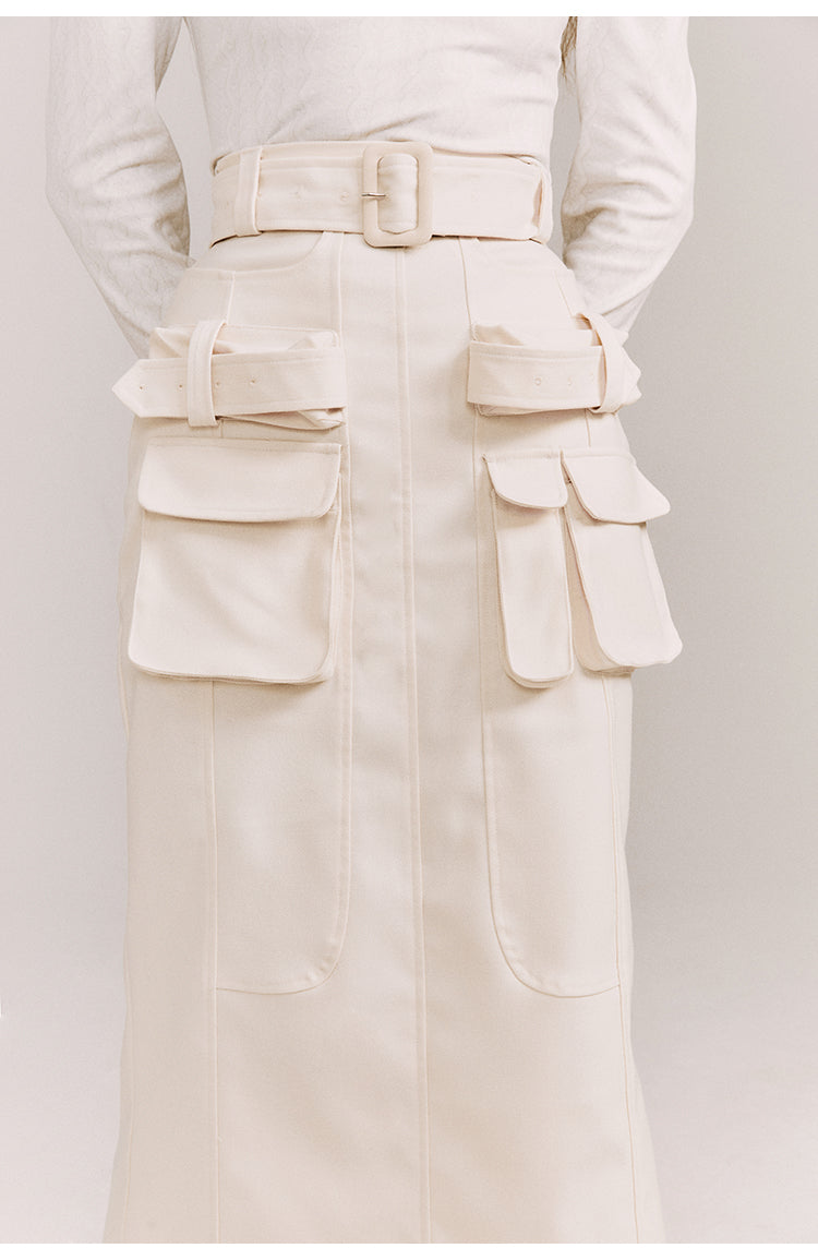 純潔なお嬢様のハイウエストベルトスカート