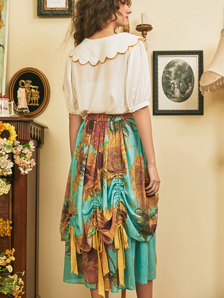 花瓶の向日葵と花瓶のヤグルマギクとケシのリボンプリーツスカート