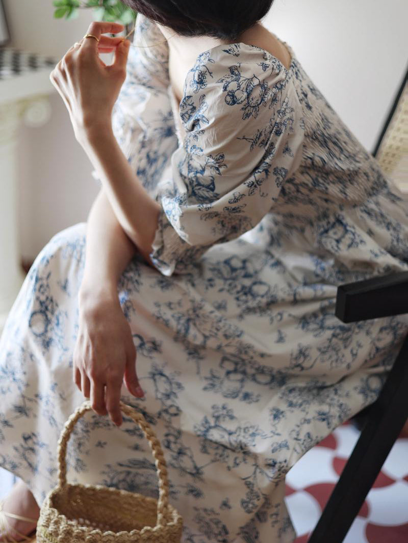 青藍の花模様レトロワンピース