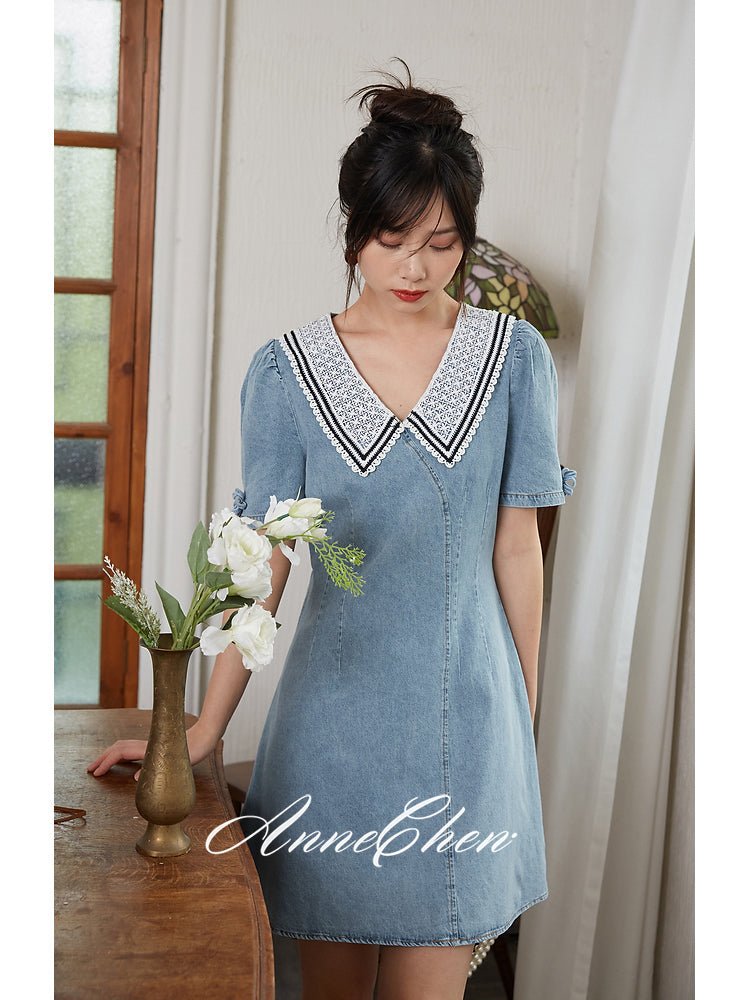 浅縹の刺繍襟デニムワンピース