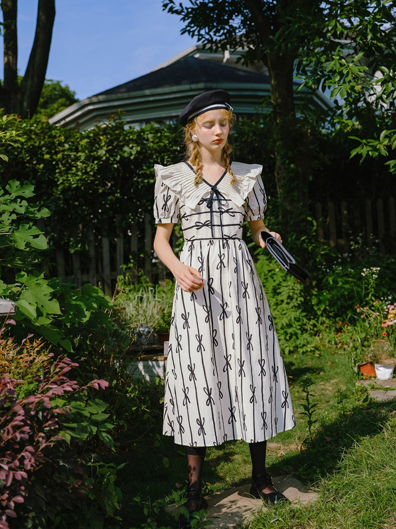 黒の蝶結び柄フレンチワンピース