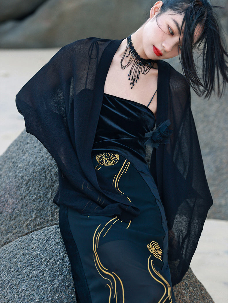 漆黒の波模様ストラップワンピース