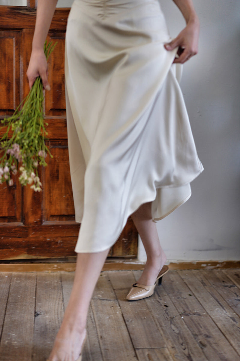 象牙の貴婦人ハイウエストスカート