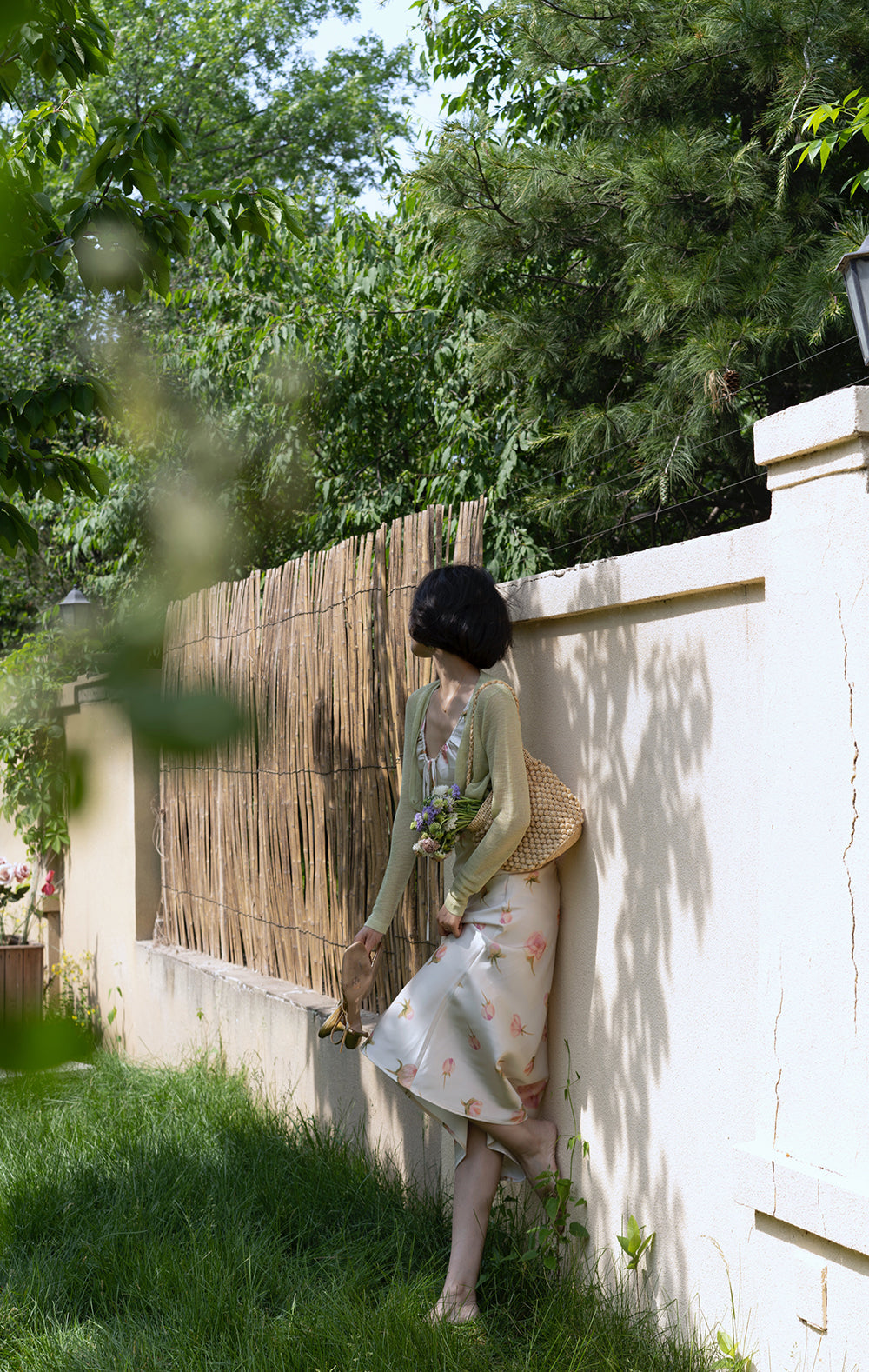 伯爵婦人のニットカーディガン