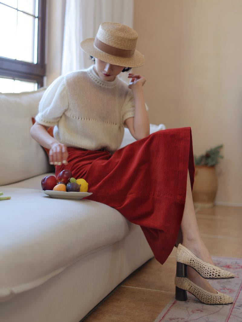 深紅の貴婦人コーデュロイスカート