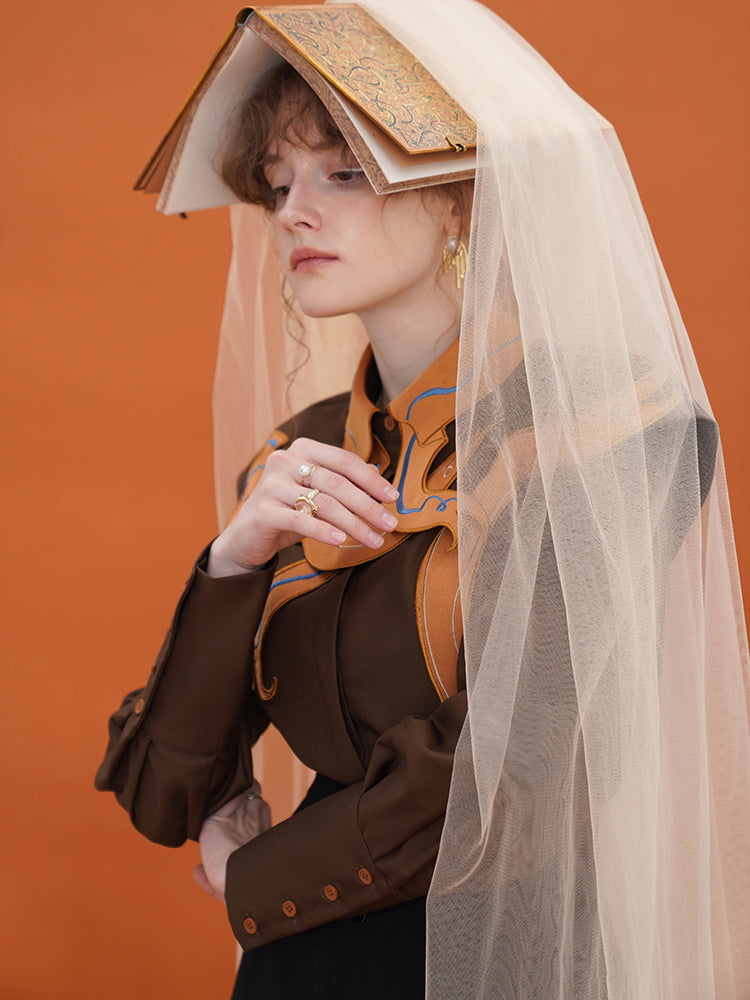 灼熱の炎と海の波ブラウス