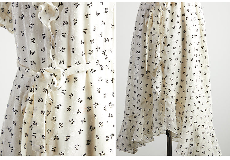 雨霧に濡れた花影ワンピース