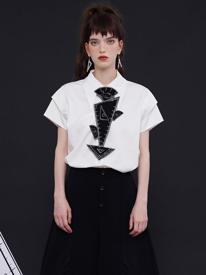 三角定規と分度器のネクタイ