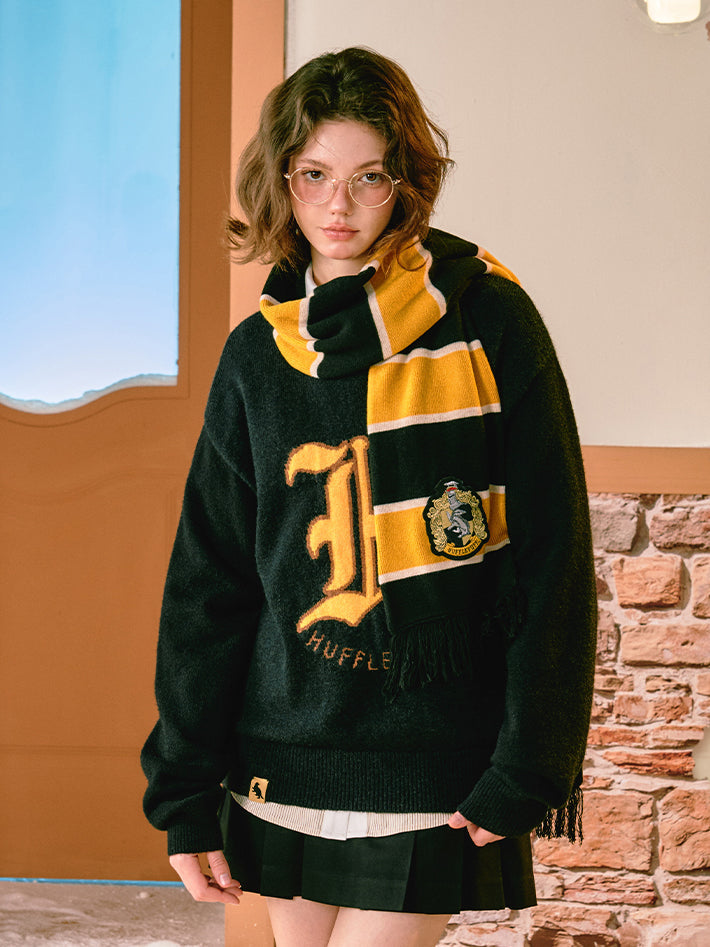 魔法学校の刺繍マフラー