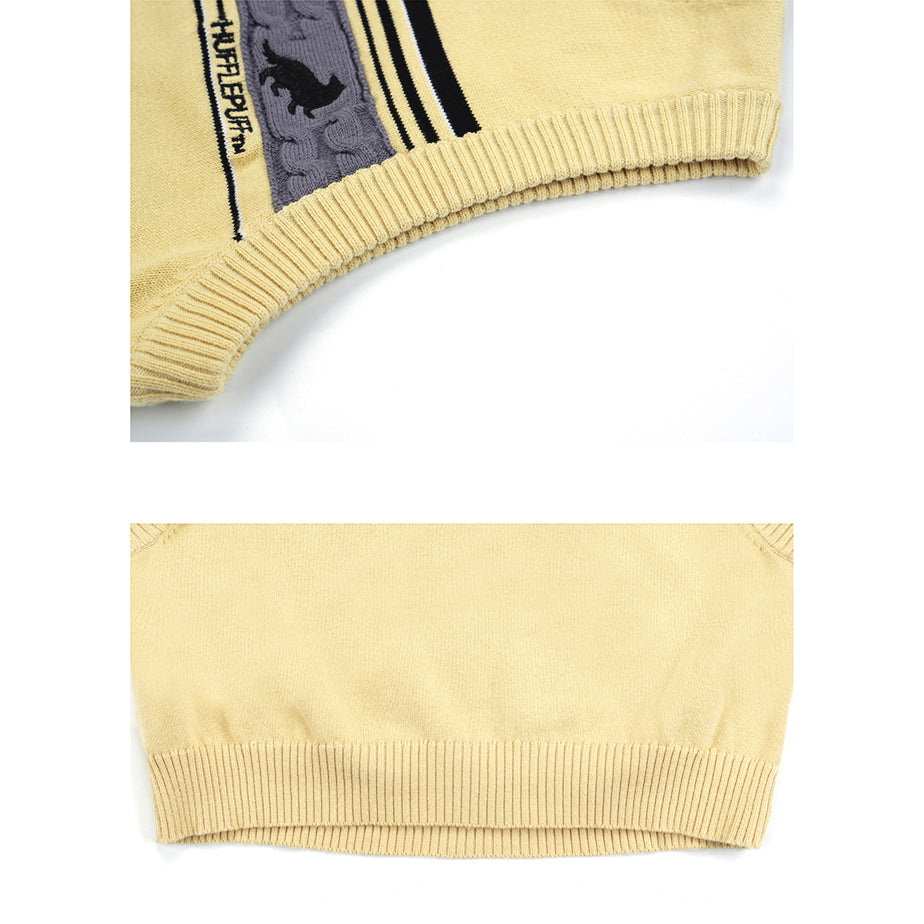 魔法学校の刺繍ニットベスト