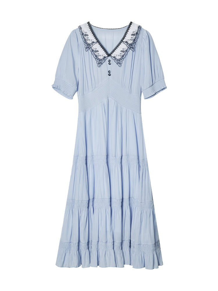白縹の刺繍襟フレンチワンピース