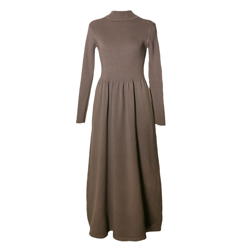 星明りの夜に誘われるニットワンピース