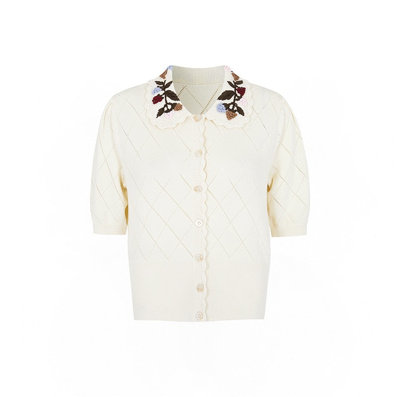 葡萄の刺繍ニットブラウス