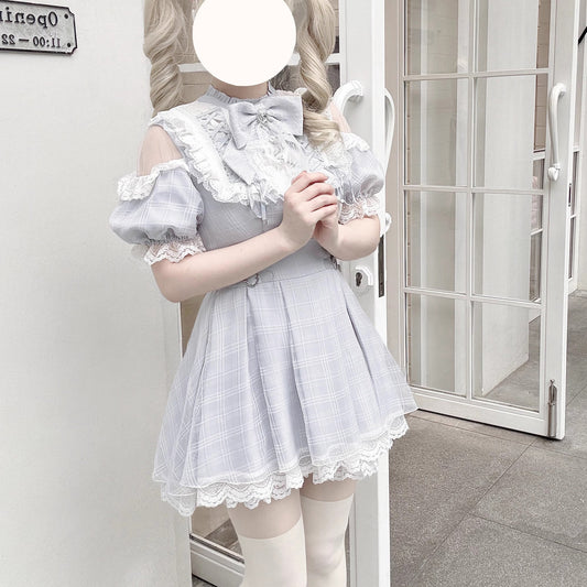 灰藍の天使の刺繍フリルワンピース