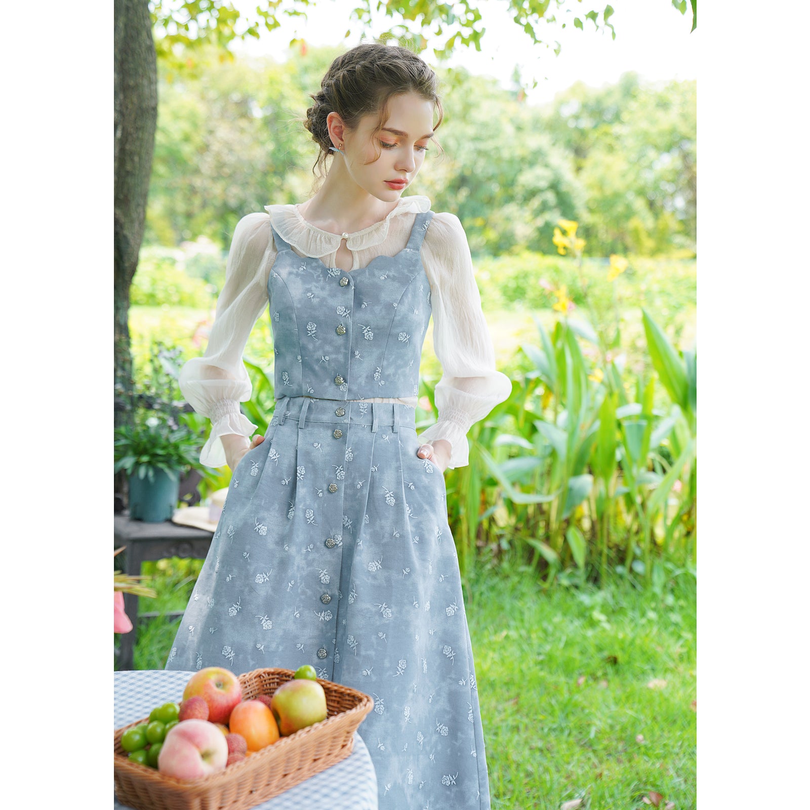 Light blue rose bustier ＆ flare skirt ＆ chiffon blouse – remulia