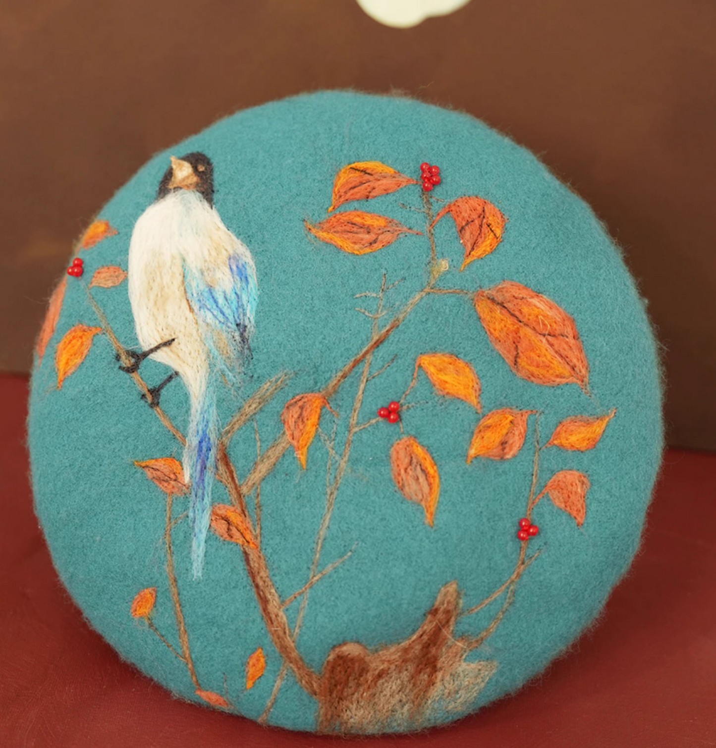 Chinese-style wool felt flower and bird elegant beret