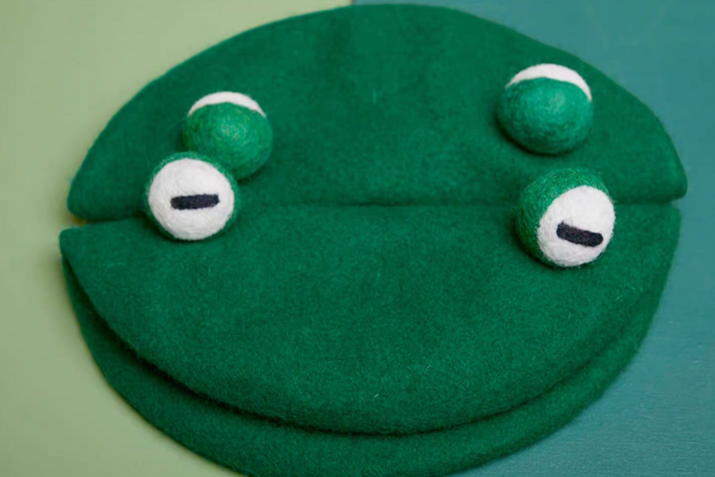 wool felt cute and funny green frog beret