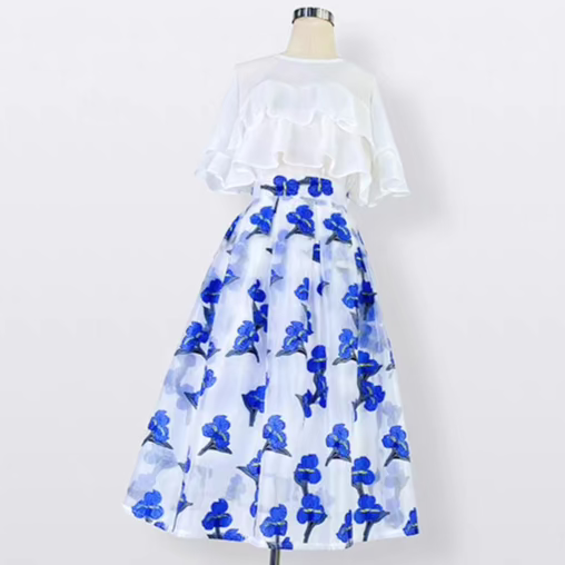 pear-shaped mid-length  A-line skirt