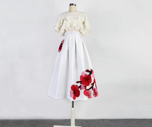 red plum blossom mid-length A-line skirt 