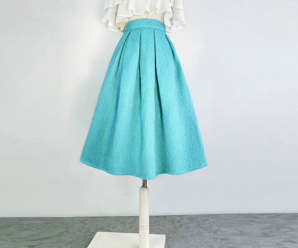 slim and versatile mid-length tutu skirt 