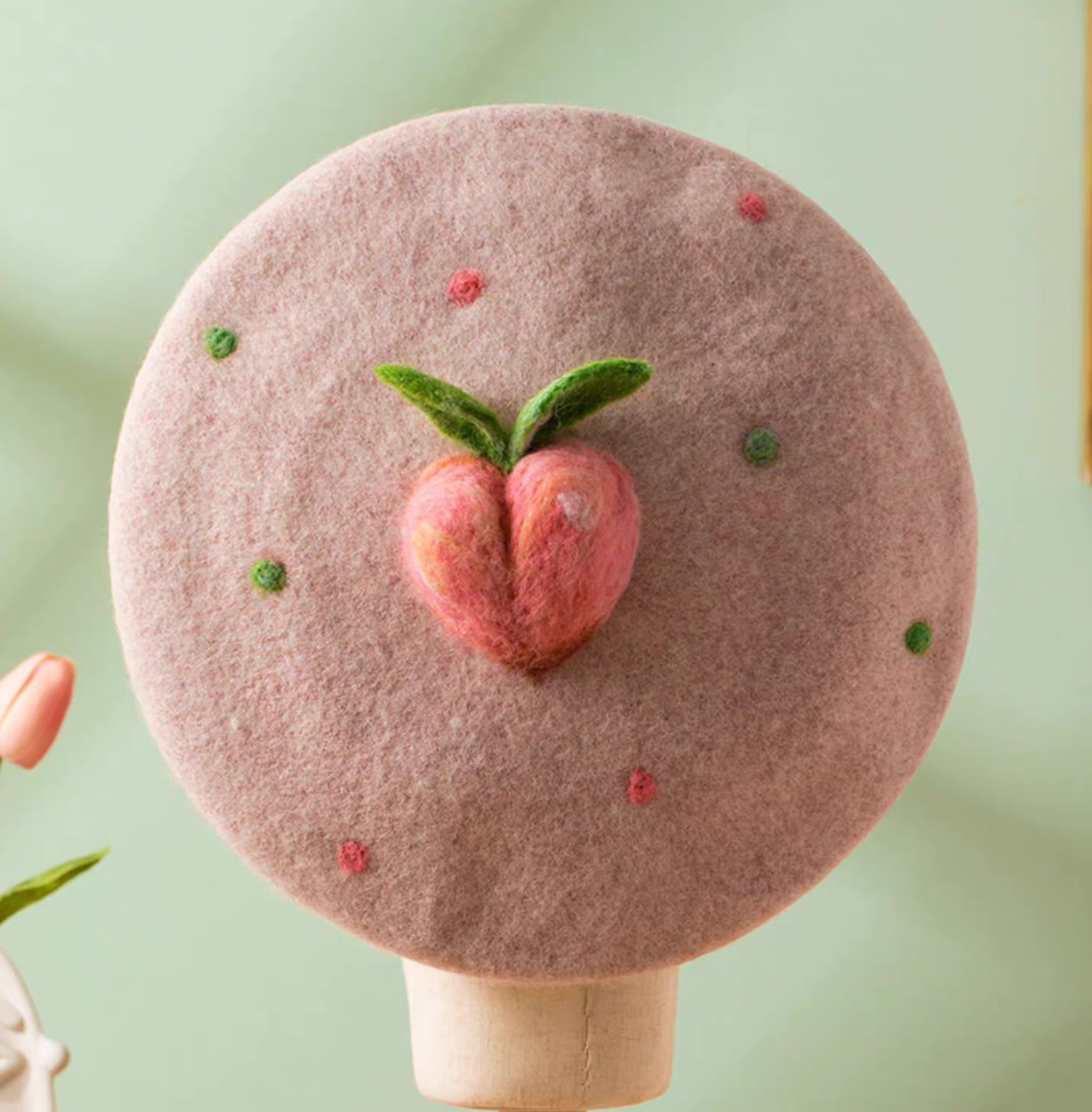 Sweet and cute apricot pink beret