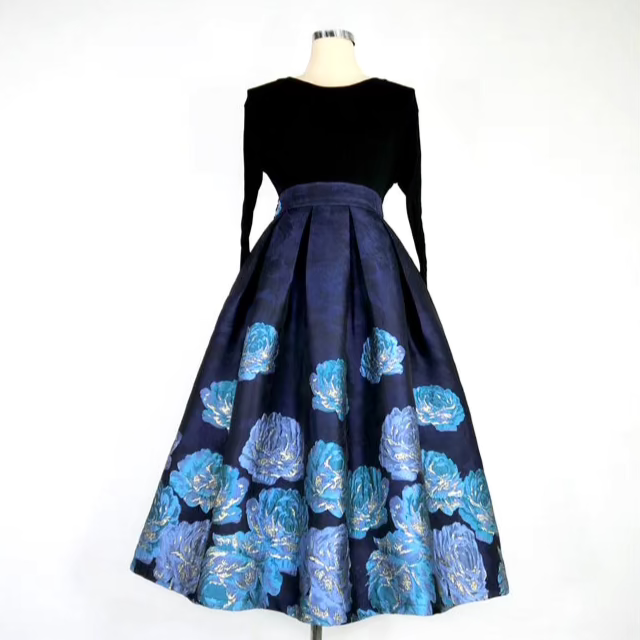 elegant embroidered high-waisted mid-length skirt