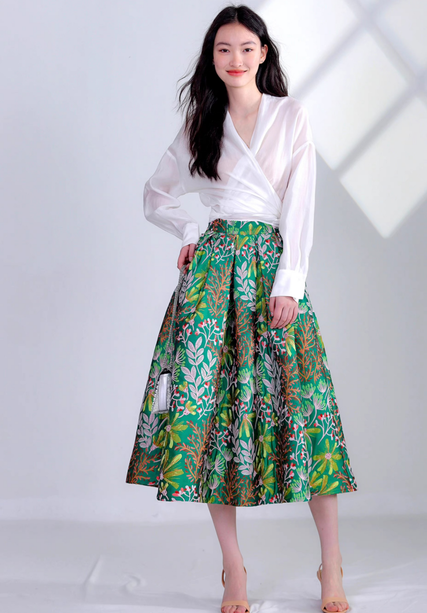 green embroidered fresh and elegant skirt