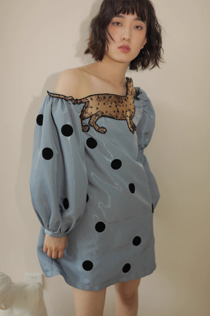 leopard cat polka dot oblique shoulder long-sleeved dress