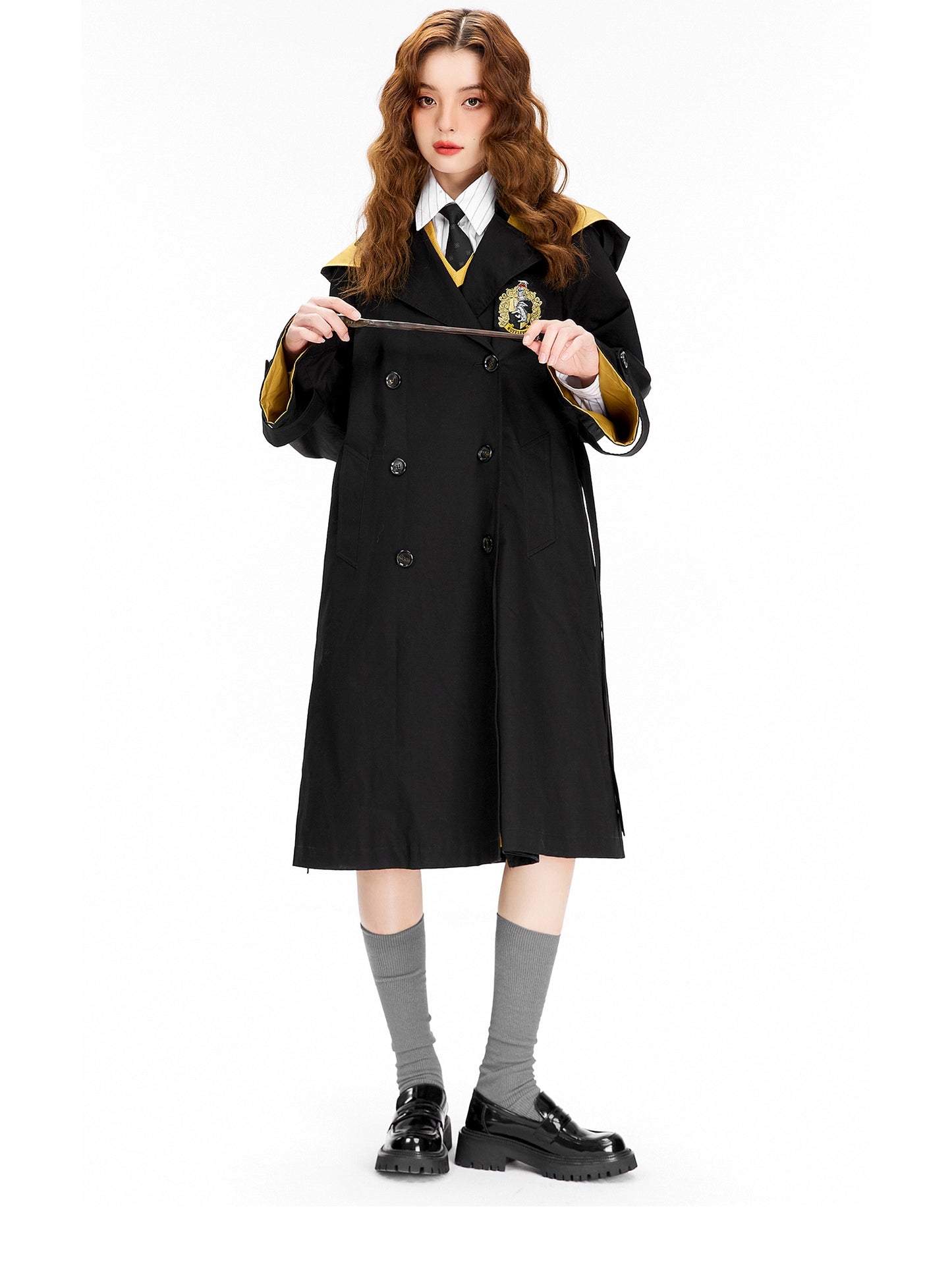 wizard school embroidered trench coat(예약 상품:30일 이내에 발송)
