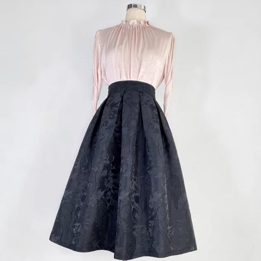 Hepburn-style black tutu skirt